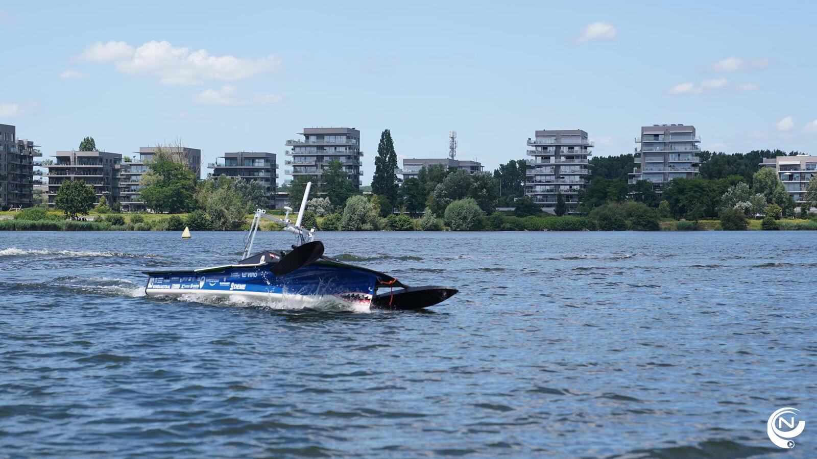 ‘UAntwerp Solar Boat Team’