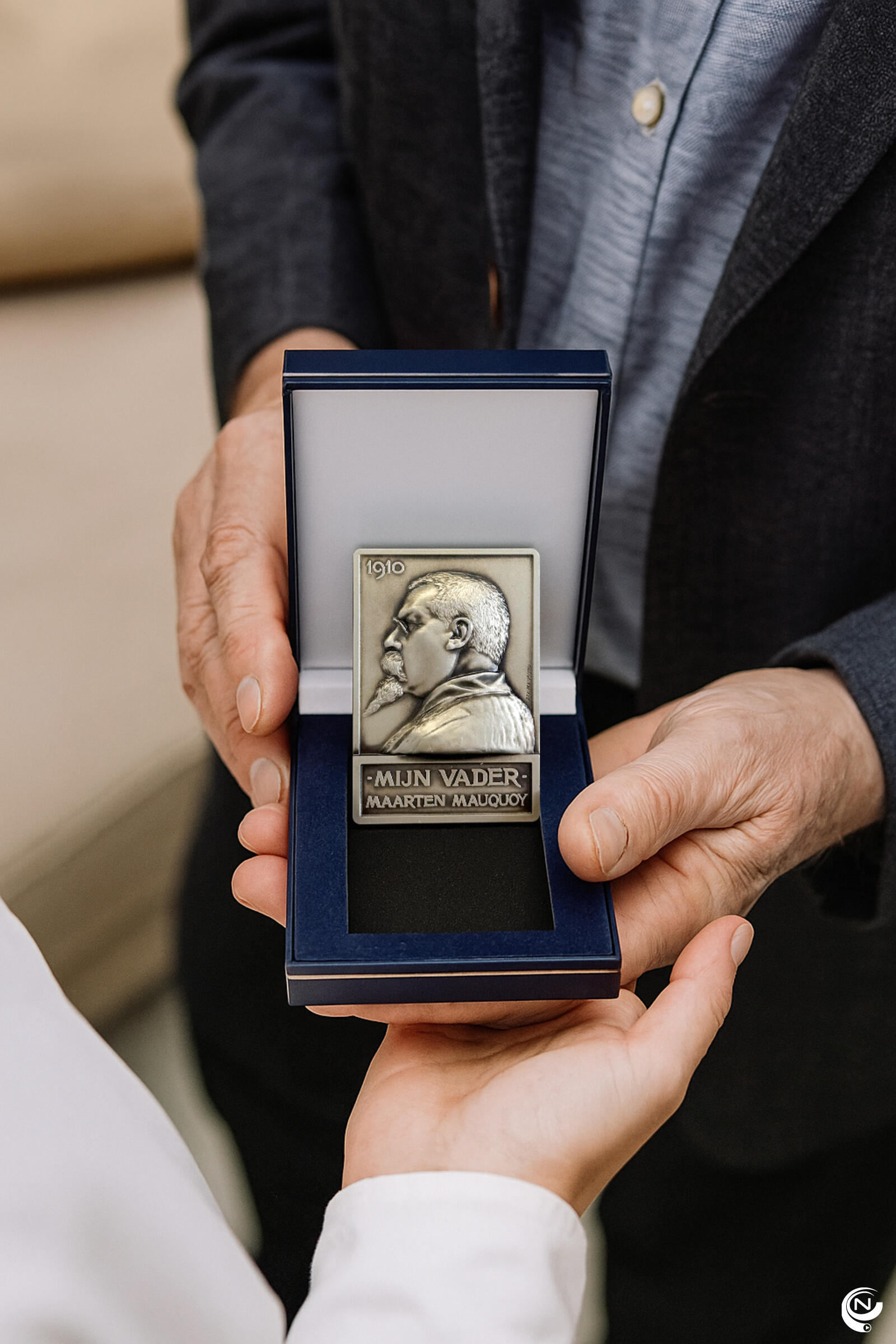 mauquoy-150jaar-medaille-geschenk