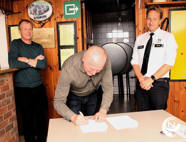 Tijdens de inhuldiging ondertekenden de 6 coördinatoren, samen met korpschef Pieter Hendrickx en burgemeesters, het charter dat BIN Doffen officieel vormgeeft.
