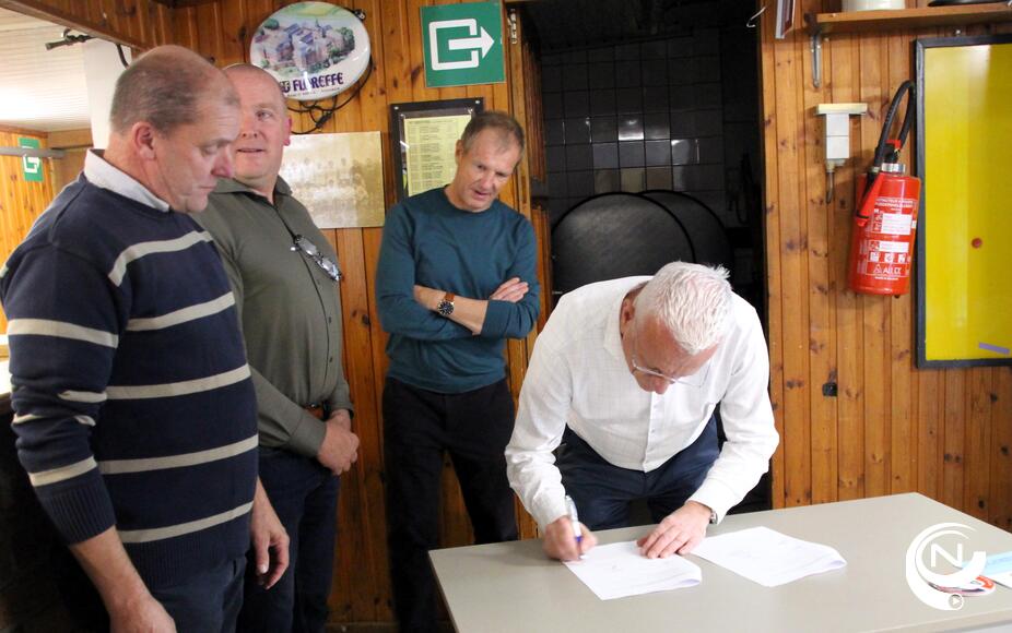 Tijdens de inhuldiging ondertekenden de 6 coördinatoren, samen met korpschef Pieter Hendrickx en burgemeesters, het charter dat BIN Doffen officieel vormgeeft.