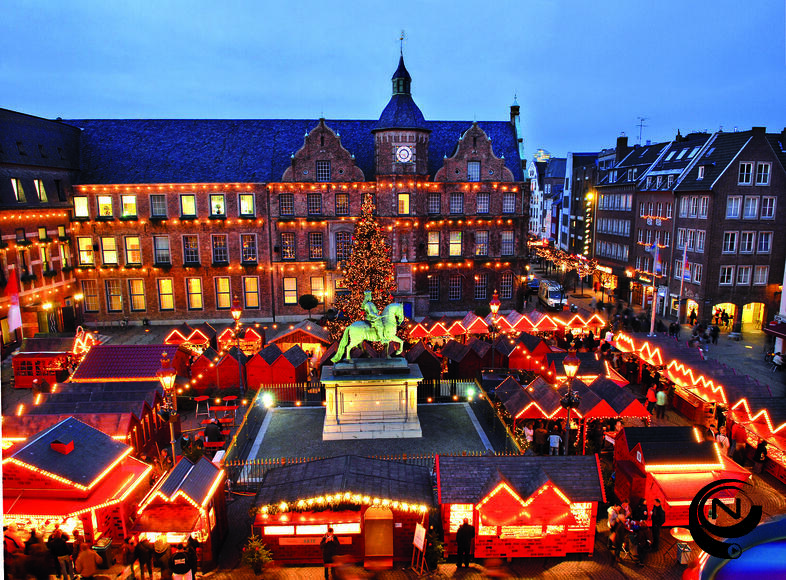 Kerstmarkt Dusseldorf Handwerker-Markt.