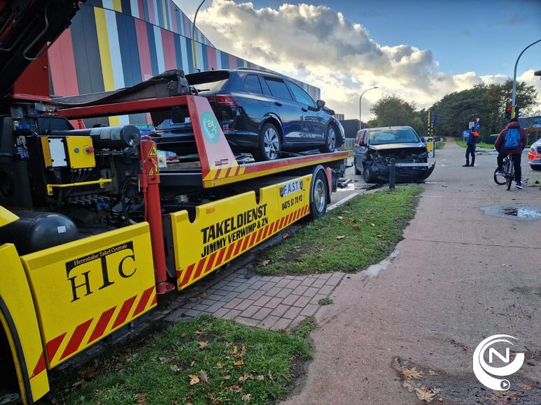 2 gewonden bij ongeval aan Hoogbuul Olen buurt OVI Vleeswaren