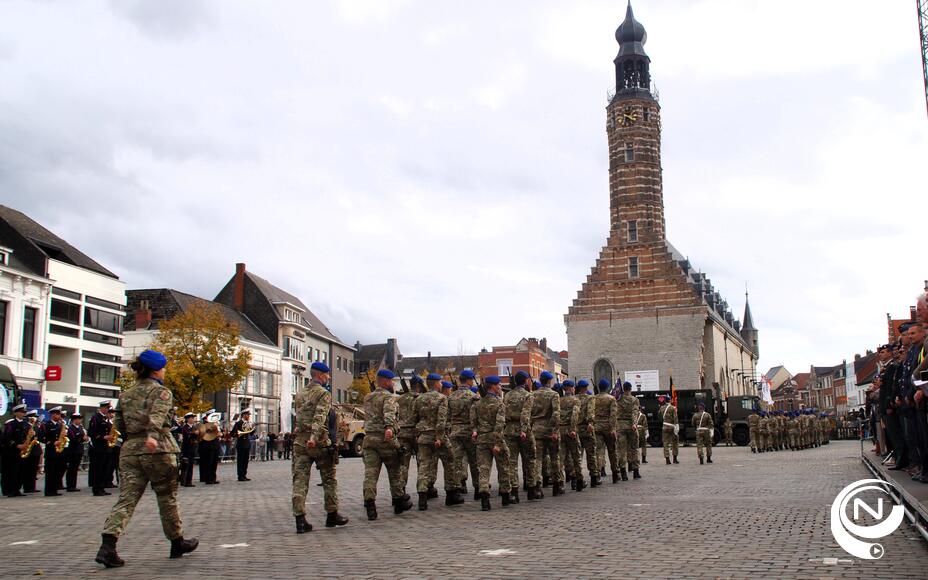 Bevelsoverdracht 29Bn Log @Grote Markt Herentals
