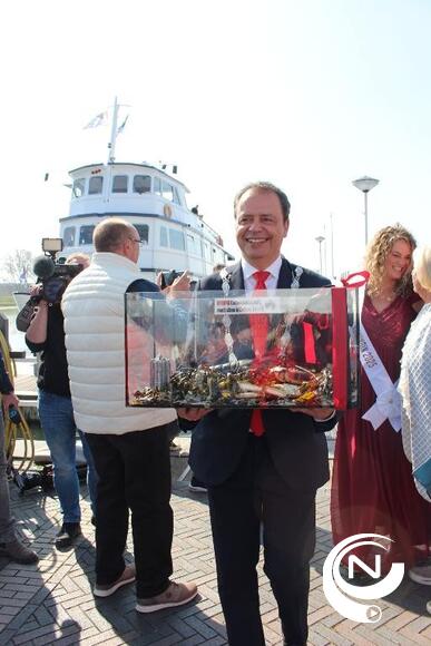 Opening Zeeuws kreeftenseizoen 2025 met burgemeester  Jack van der Hoek