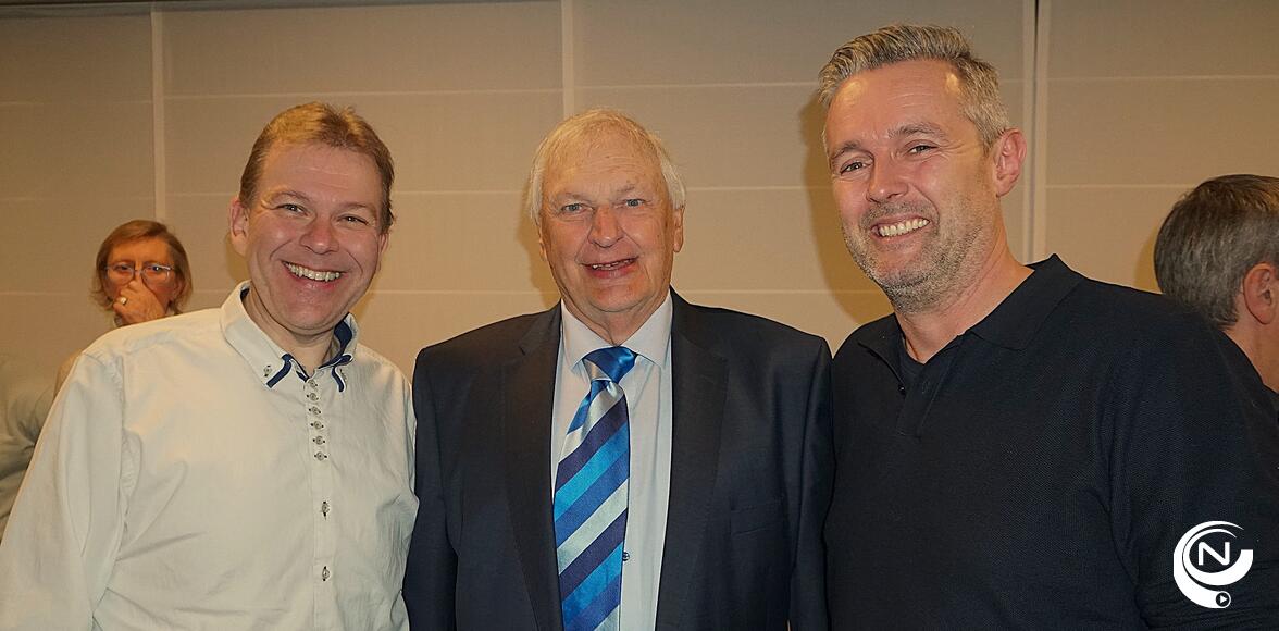 In het midden 'founding father' Staf Van den Broeck geflankeerd door  Lieven Janssens (ex-burgemeester Vorselaar) (l.) en de nieuwe burgemeester Simon Dens.