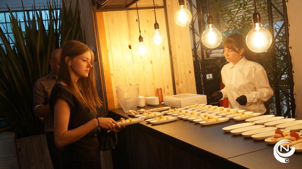 Maandagavond zakten zo'n 900 partners, klanten, medewerkers af naar Golfclub Witbos voor de viering 50 Jaar Agora Culinair. Lekker genieten.