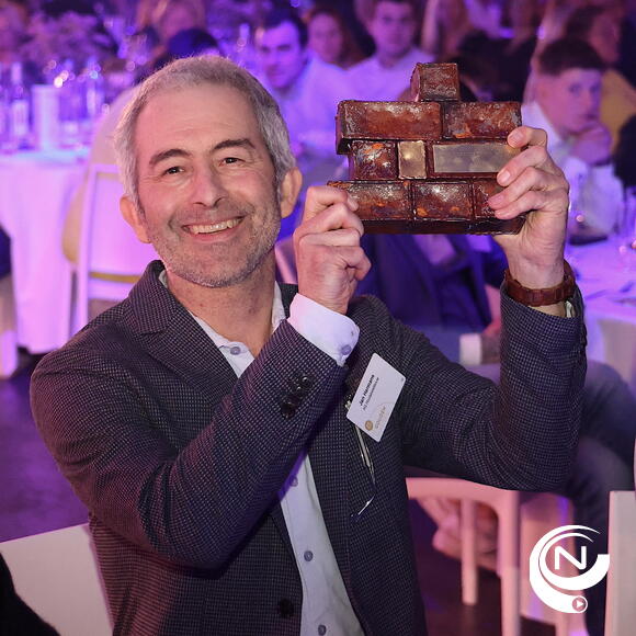 Jan Hermans - Awardshow Waagnatie Antwerpen H3 houtskeletbouw Westerlo laureaat Duurzame bouwonderneming van het Jaar 