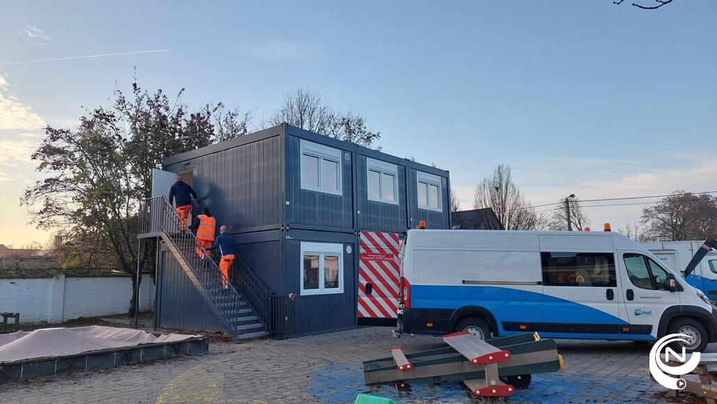 Lagere school Heidehuizen op site Spellenburg Mol
