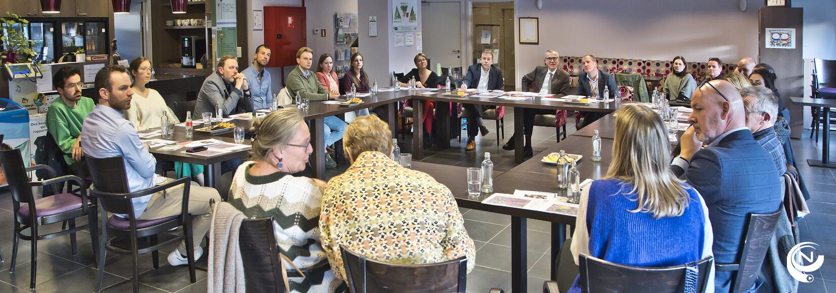 Minister Frank Vandenbroucke  op werkbezoek in de PIOEN Vorselaar