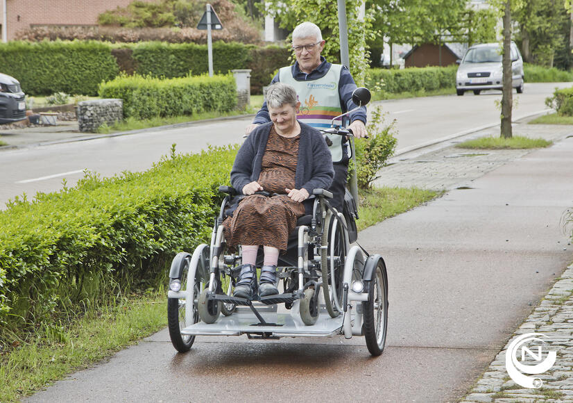 Rolstoelplateaufiets : uniek in Neteland, nieuw verhuurpunt in WZC De Troon Vorselaar