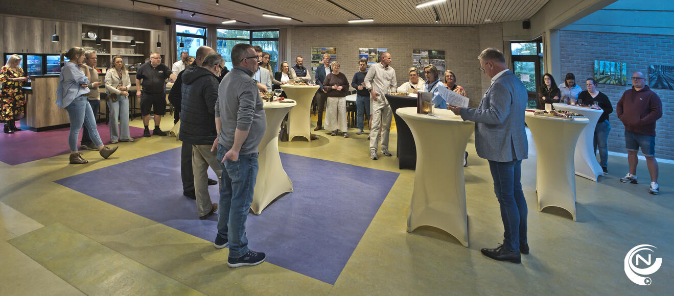 Werkgroep 2290 met inspirerende handelsgids 'Van Bij Ons' : lokaal ondernemerschap centraal