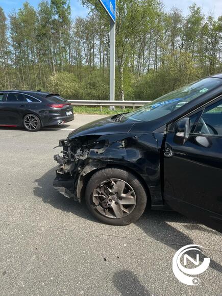 Ongeval E313 vrijdagochtend met auto en 18-jarige motard