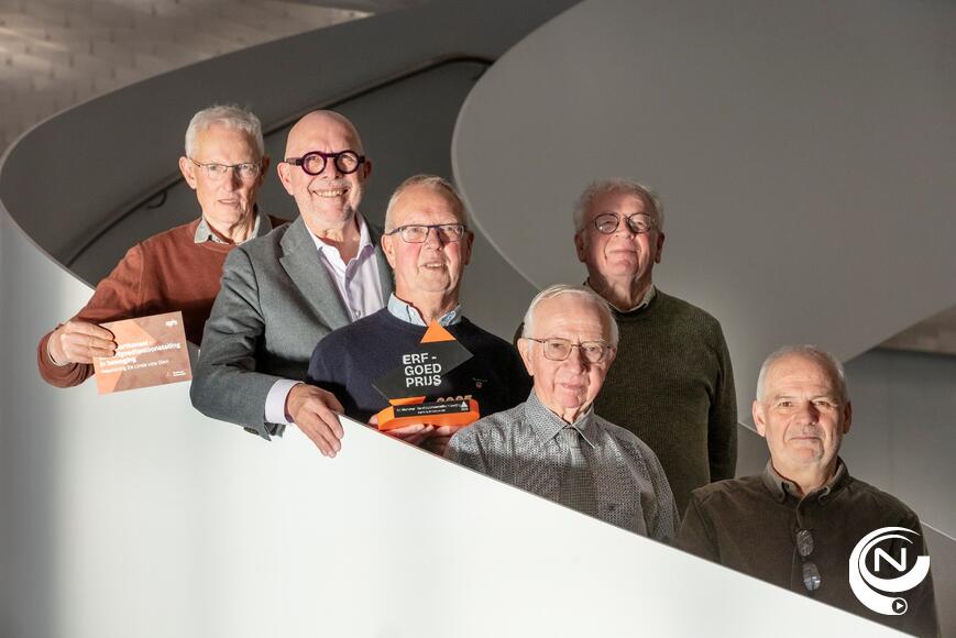 Laureaat Heemkring De Linde vzw Olen met gedeputeerde Luk Lemmens  Provincie Antwerpen – Foto: Stefan Dewickere