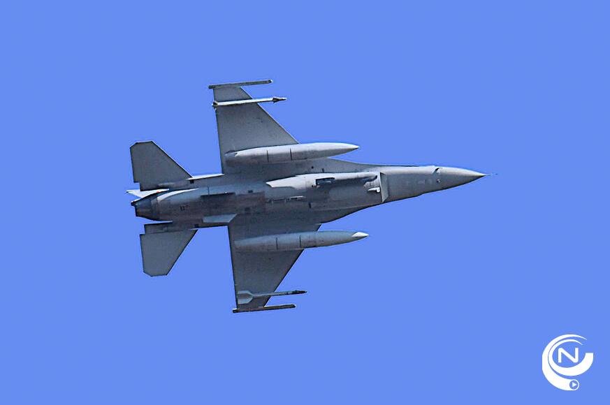 Belgische luchtmacht oefent boven de Kempen 