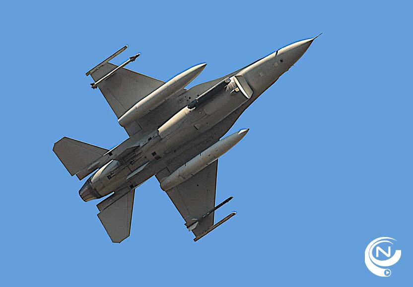Belgische luchtmacht oefent boven de Kempen 