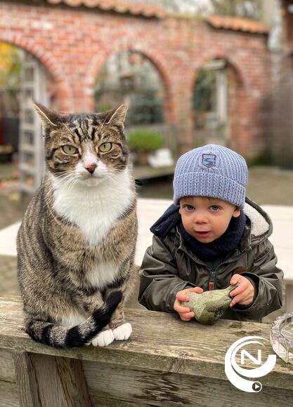 Maurice en poes Frieda kijken uit naar de Fire Crew Hertals 