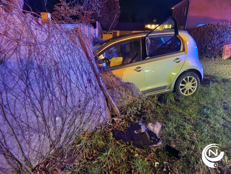 Bestuurster gewond na knal tegen muurtje op Herenthoutseweg-Kastanjelaan