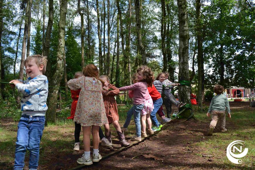 Op kleuterschool De Wervetuin genieten de leerlingen van hun groene speelplaats. - Copyright: provincie Antwerpen