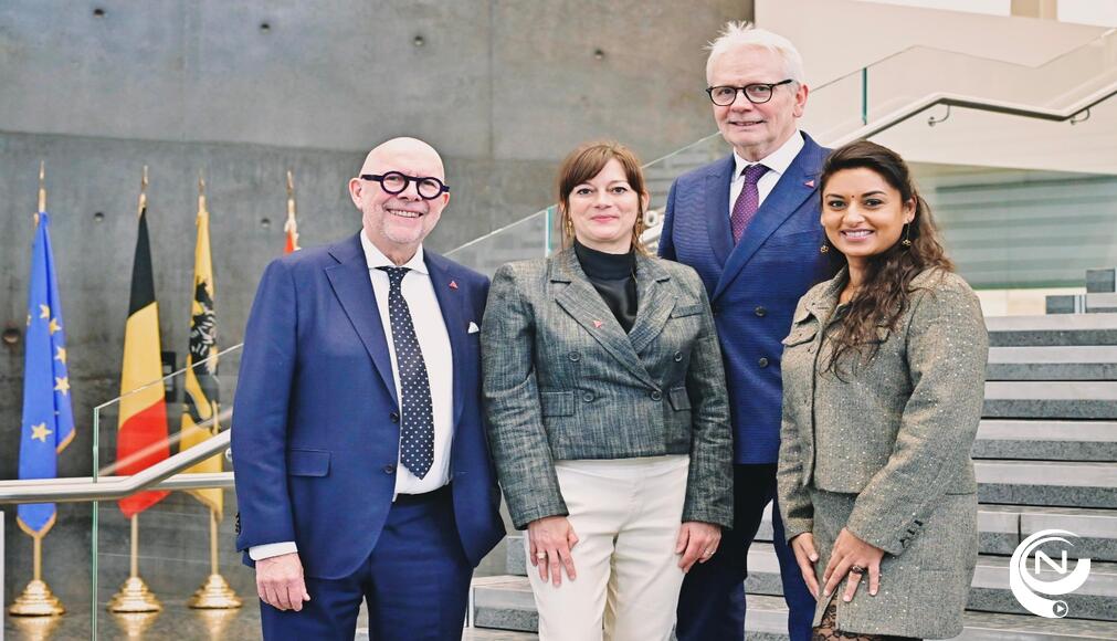 De deputatie: Luk Lemmens, Mireille Colson, Jan De Haes en Jinnih Beels 