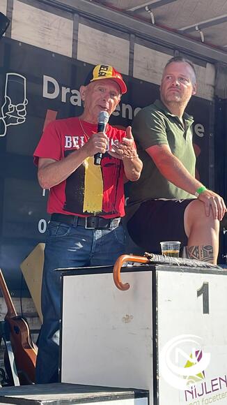 Sterpresentator Joske Willems bracht extra sfeer aan het geslaagd retro-event