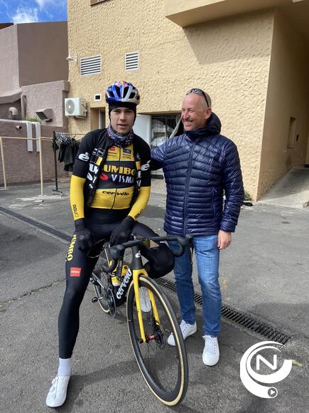 Wout van Aert op hoogtestage in Spanje samen met trouwe Herentalse supporter Danny De Win