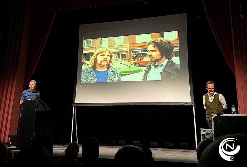 Moderatoren Stefan Laenen en Jef Aerts brengen hulde aan Lux-concertorganisator van het eerste uur Gust Spruyt, op de foto met Herman Schueremans (Rock Werchter)