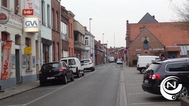 Paters geven zegen over rioleringswerken Kapucijnenstraat 