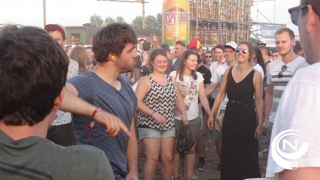 Clamotte Rock heeft er een zomerse topeditie opzitten (5)