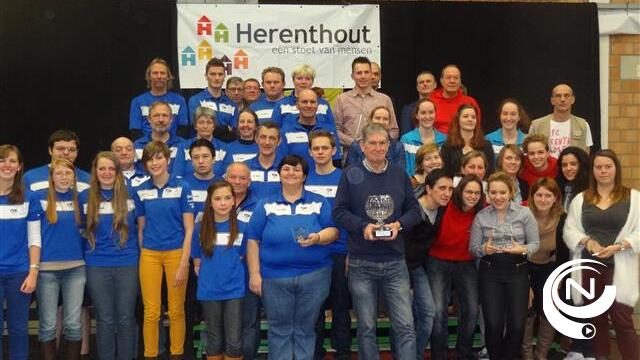 Stoeters huldigen sportkampioenen 