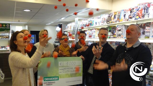 Vier dagbladhandels uit de Kempen schenken 1.000 euro aan Cliniclowns 