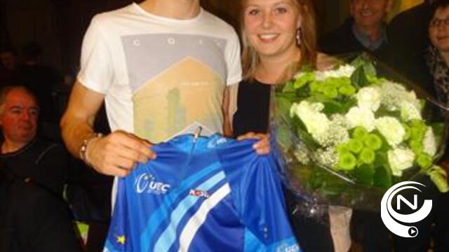 Supporters huldigen Wout Van Aert voor Europese titel