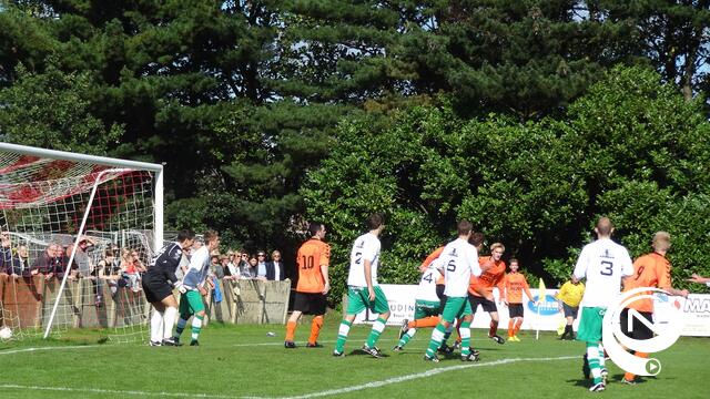 Exc. Bouwel haalt bij buren KFC Herenthout eerste overwinning: 2-3