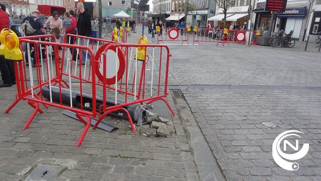 Besturingszuil 'anti-tankpaaltje' Grote Markt buiten gebruik 