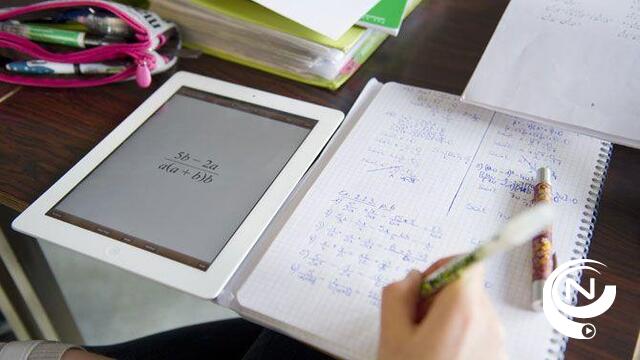 "Een computer met internet in elke klas tegen 2020"