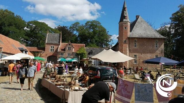 Brocantefair in stemmig kasteeldomein Tielen 