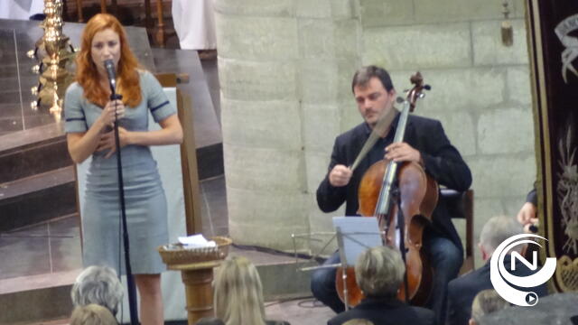 Natalia zingt tijdens uitvaart Rob Goris zaterdag in St.-Waldetrudiskerk  Herentals