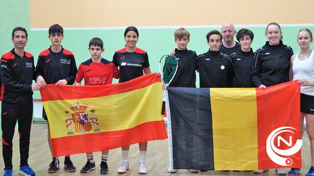 Gelenaar Wies Peeters winnaar Squash Championship Mixed U15 in Praag 