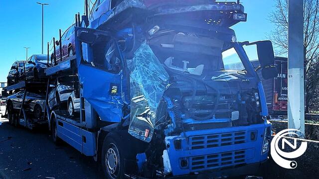 E313 : ravage bij spectaculair ongeval aan Oevel/Geel-West, 3 vrachtwagens en 1 personenwagen betrokken, geen gewonden - extra foto's