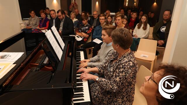 Nieuwe vleugelpiano voor academie in Huis Goetschalckx 