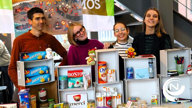 Studenten Thomas More secundair : succesvolle Warmste Week-markt rond sociaal en circulair ondernemen