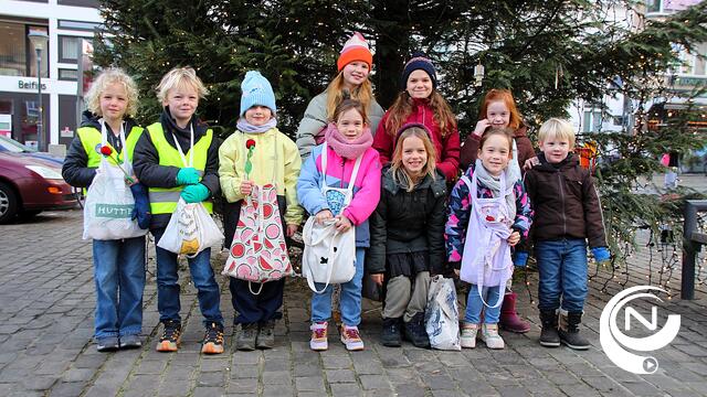 Nieuwjaarzangertjes zingen met zalig talent : 'Gelukkig NieuwSjaar 2026!' - extra foto's