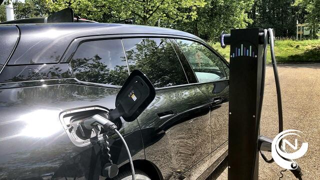 Betalen aan laadpaal kan voortaan met Payconiq dankzij Futech