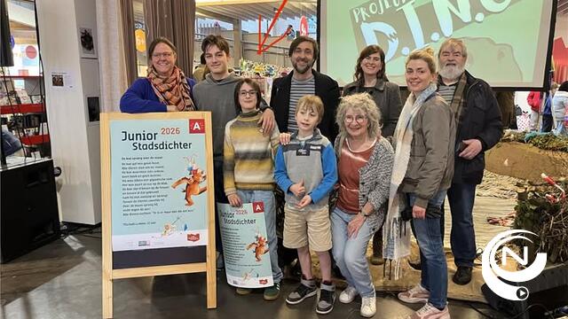 Michaël Liekens (13) is eerste junior stadsdichter van Antwerpen: "Ik lees zeker 6 boeken per maand"