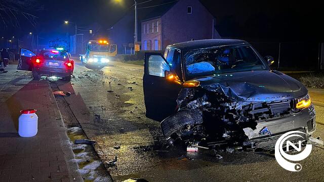 Dronken bestuurder (29)  richt bij inhaalmaneuver ravage aan in Molenstraat Herenthout : 2 gewonden - extra foto's