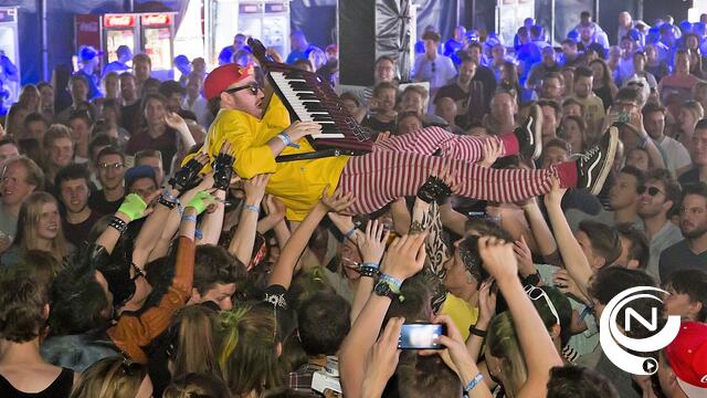 5.600 fans uit de bol op uitverkocht Clamotte Rock (2)