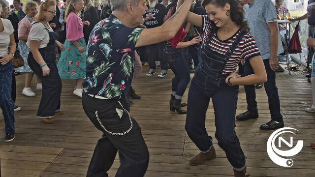 Hoppin' Around Vorselaar goes Retro #8 : 'Regen deert ons niet, Rock'n Roll is here to stay!'