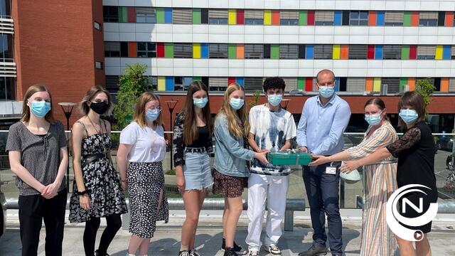 kOsh-leerlingen Campus Collegestraat steunen met Engelse brieven zorg in AZ Herentals