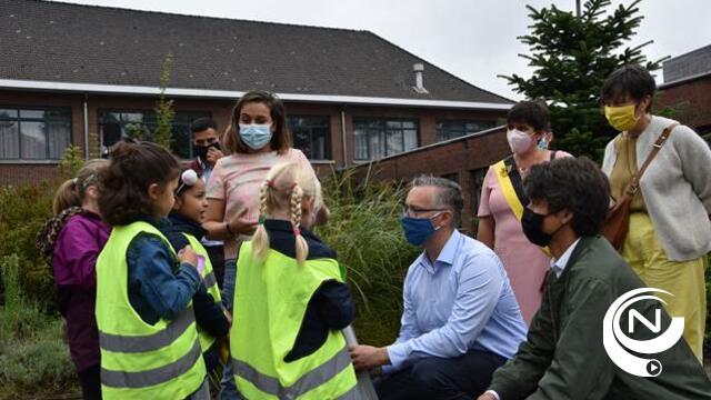 Minister Benjamin Dalle bezoekt Kanjerkamp in Mol