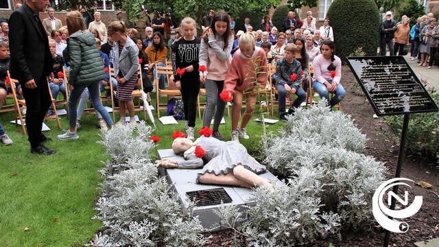 Indringende herdenking Bevrijding WOII Herentals in Besloten Hof - extra foto's