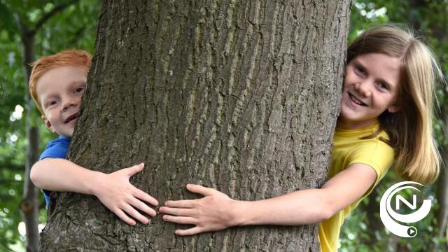 Precies 1.001 bomen bij de 1.001 bomenactie